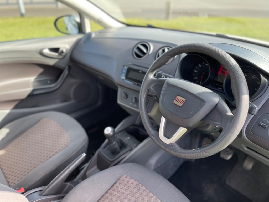SEAT IBIZA