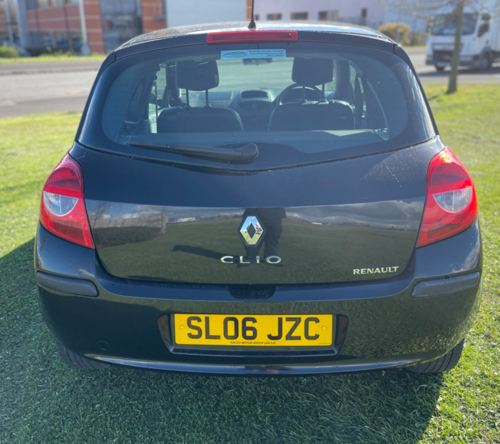 RENAULT CLIO