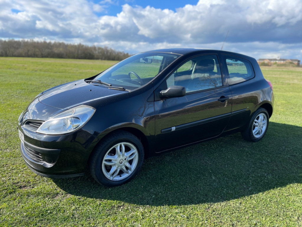 View RENAULT CLIO EXTREME 16V