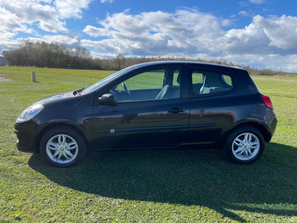 RENAULT CLIO