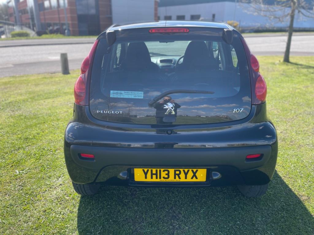 PEUGEOT 107