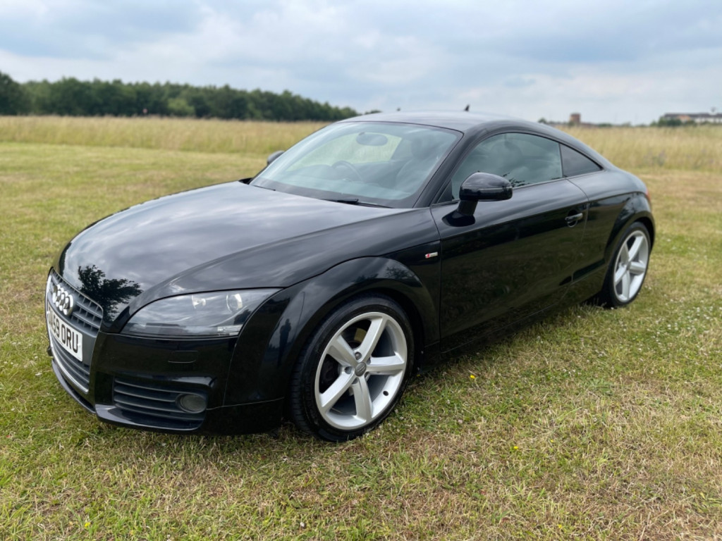 AUDI TT