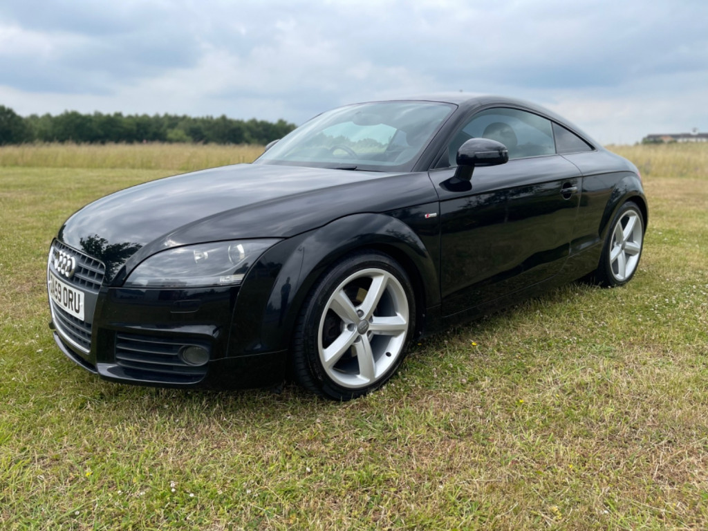 AUDI TT