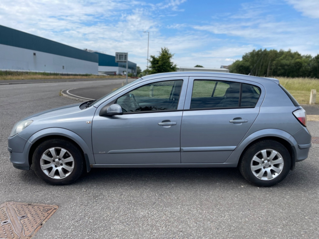 VAUXHALL ASTRA