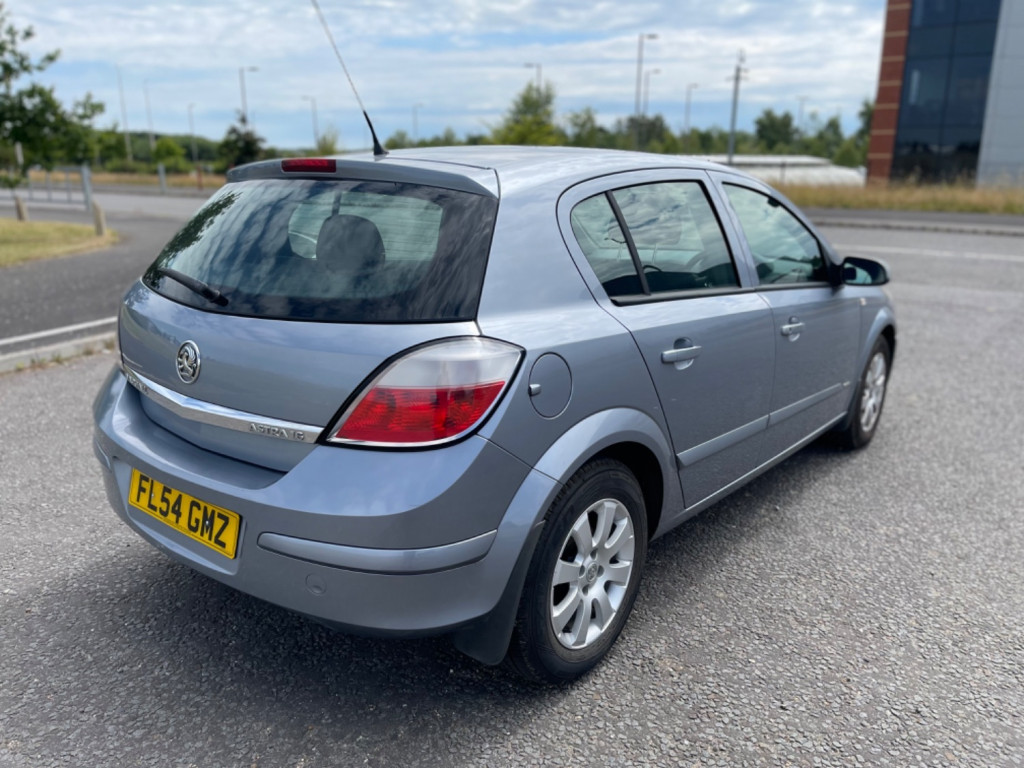 VAUXHALL ASTRA
