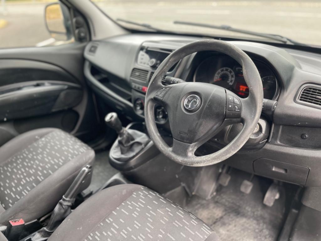 VAUXHALL COMBO