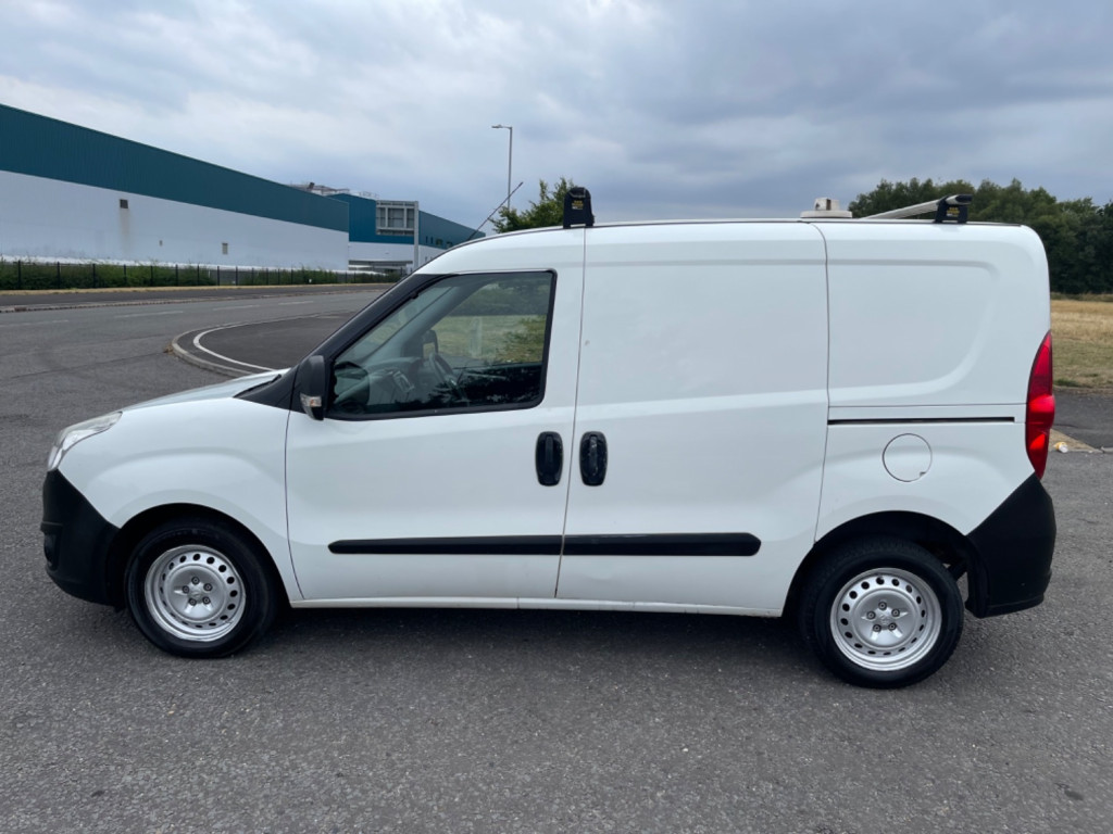 VAUXHALL COMBO