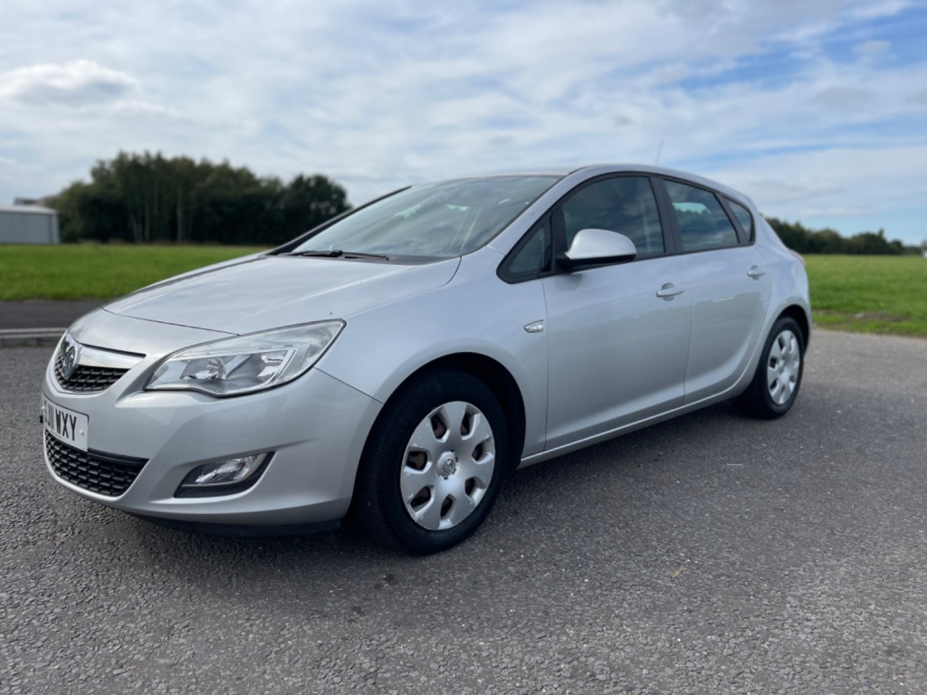 VAUXHALL ASTRA