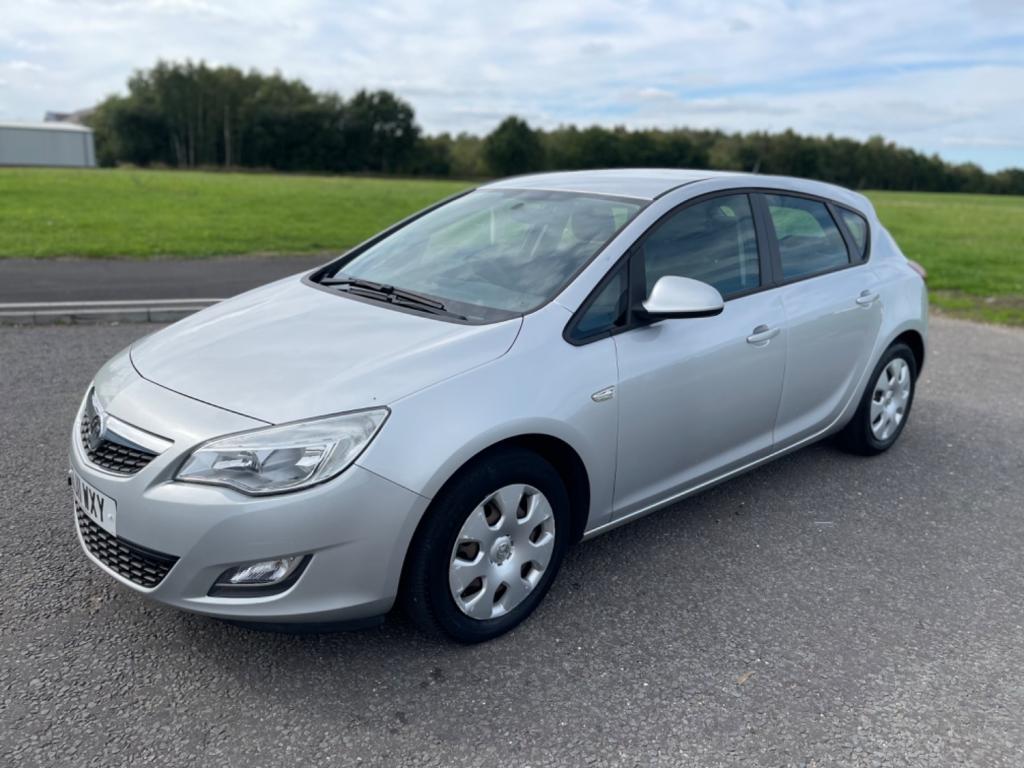 View VAUXHALL ASTRA EXCLUSIV