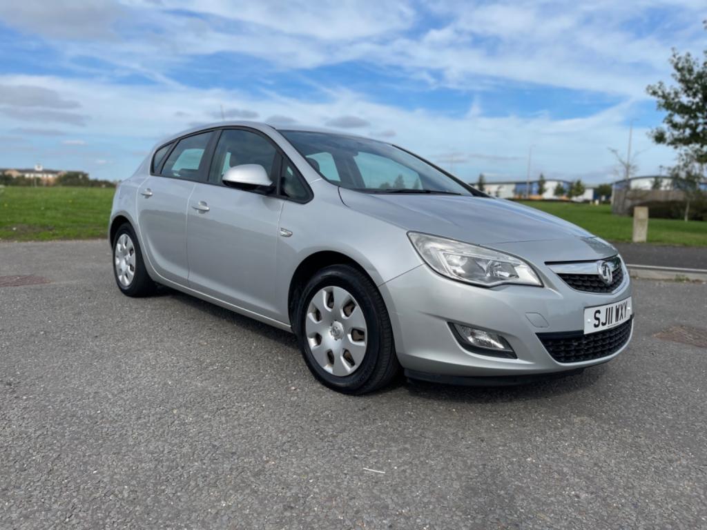 View VAUXHALL ASTRA EXCLUSIV