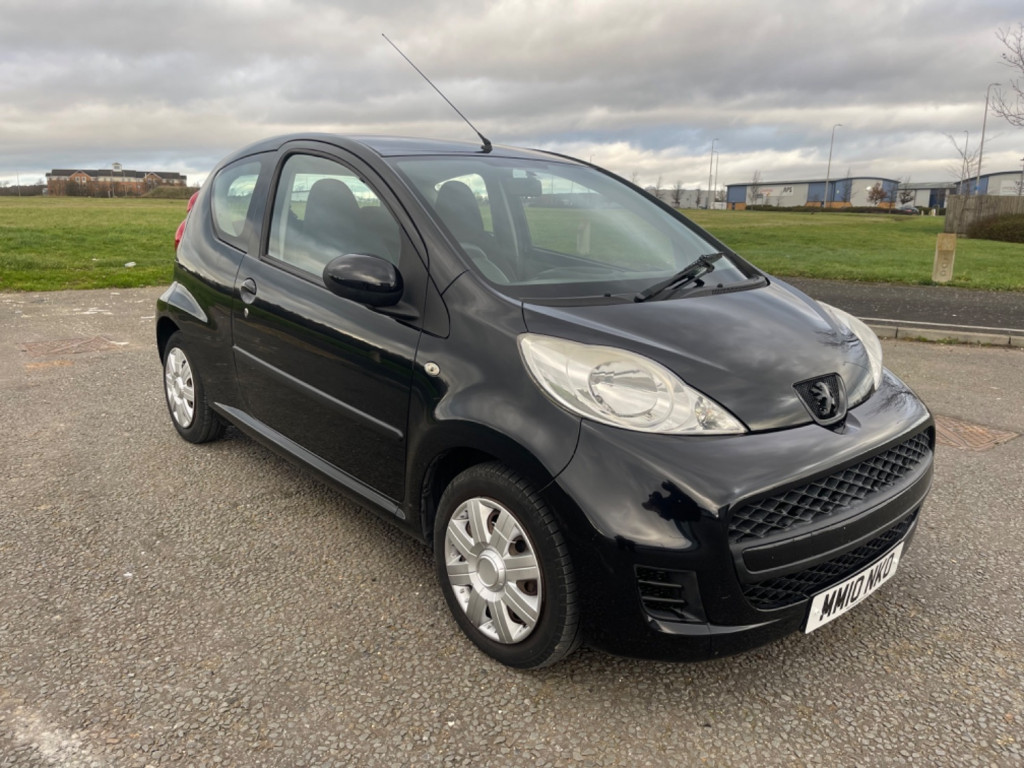 View PEUGEOT 107 URBAN