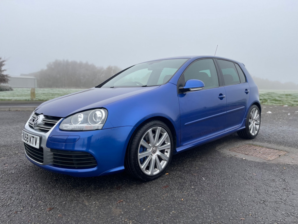 View VOLKSWAGEN GOLF 3.2 V6 R32 4MOTION 5dr