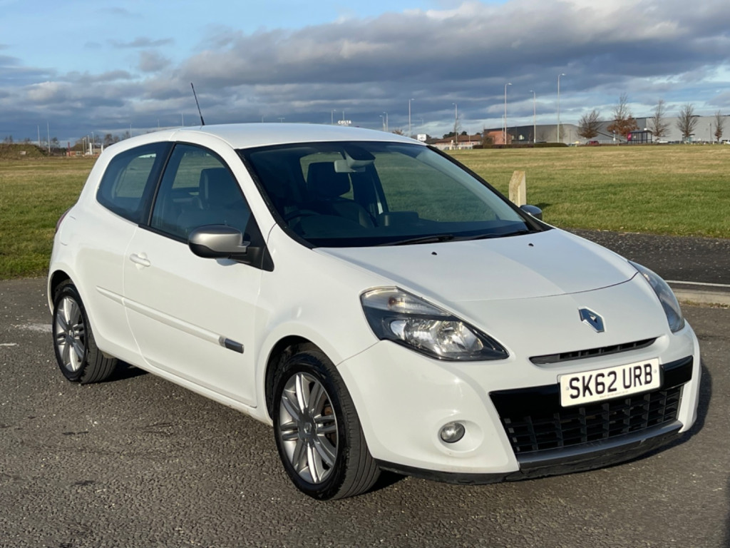 View RENAULT CLIO DYNAMIQUE TOMTOM 16V