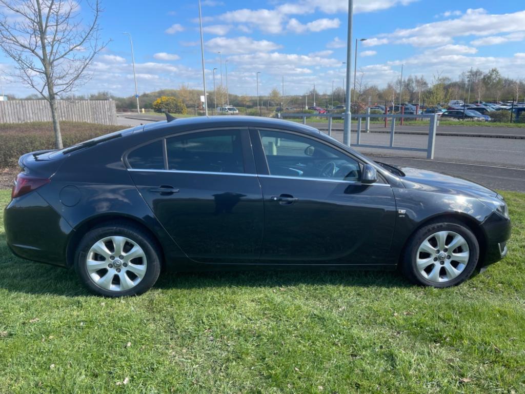 VAUXHALL INSIGNIA