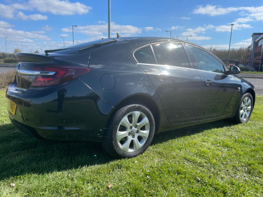 VAUXHALL INSIGNIA