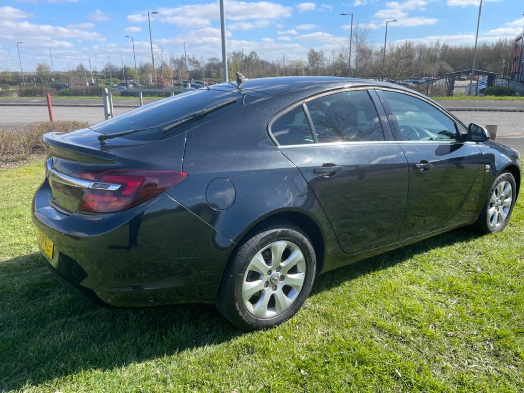 VAUXHALL INSIGNIA