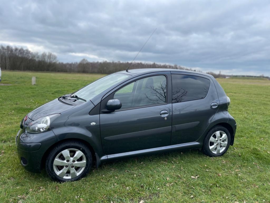 TOYOTA AYGO