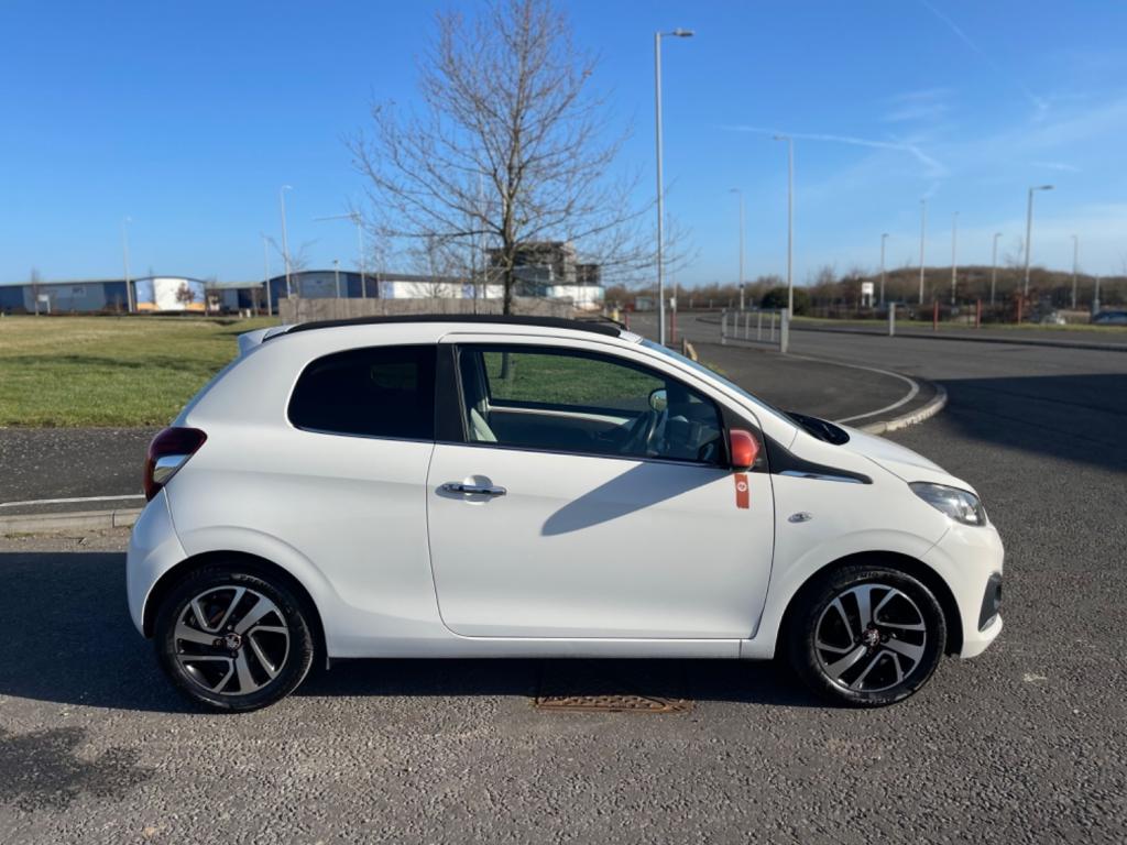 PEUGEOT 108