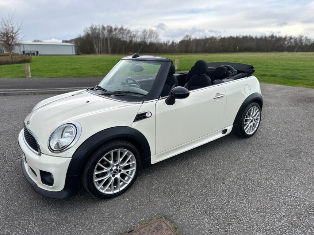 MINI CABRIOLET