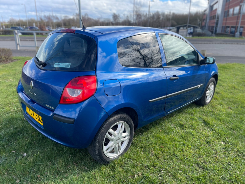 RENAULT CLIO