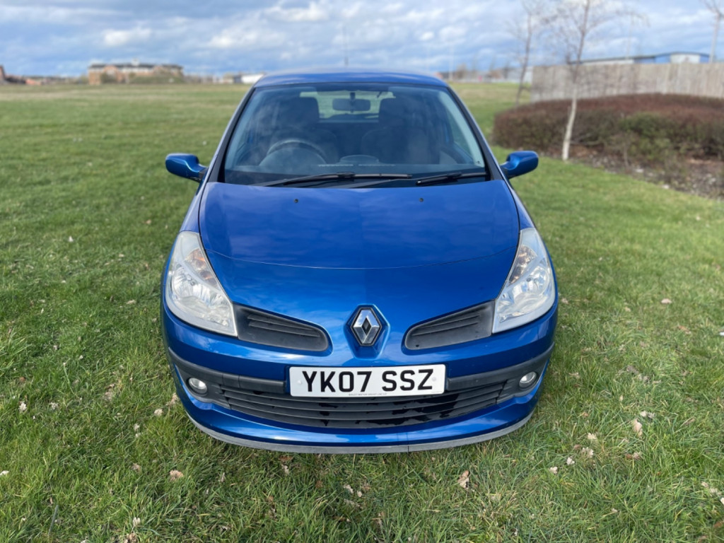 RENAULT CLIO