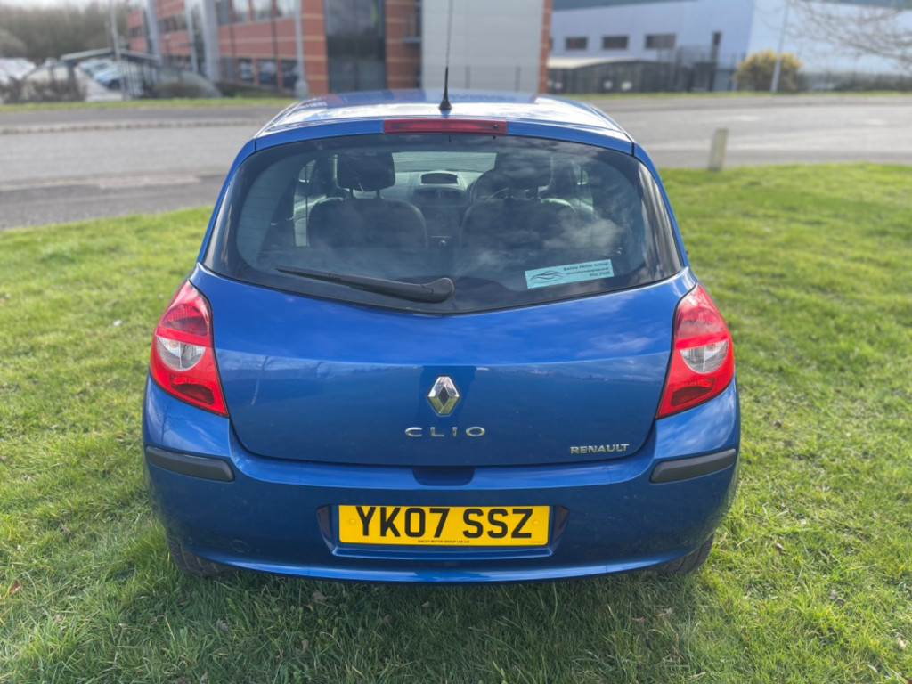 RENAULT CLIO