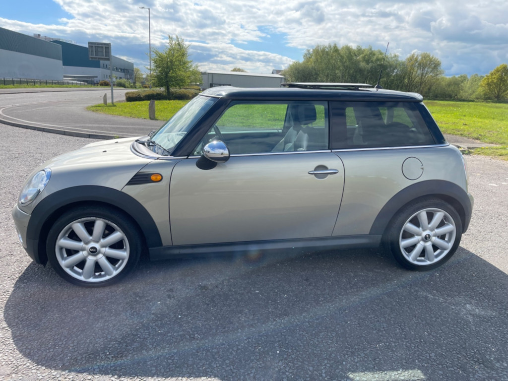 MINI HATCH COOPER