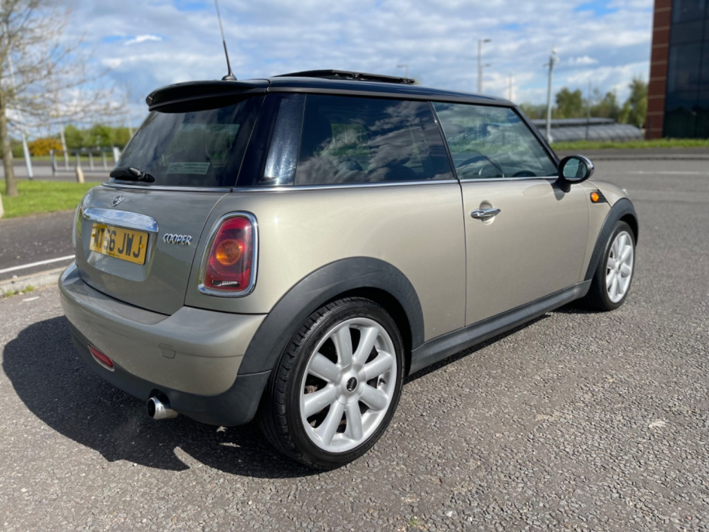 MINI HATCH COOPER