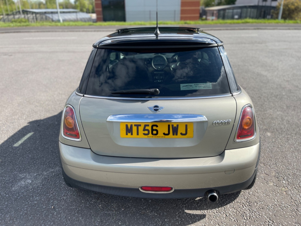 MINI HATCH COOPER