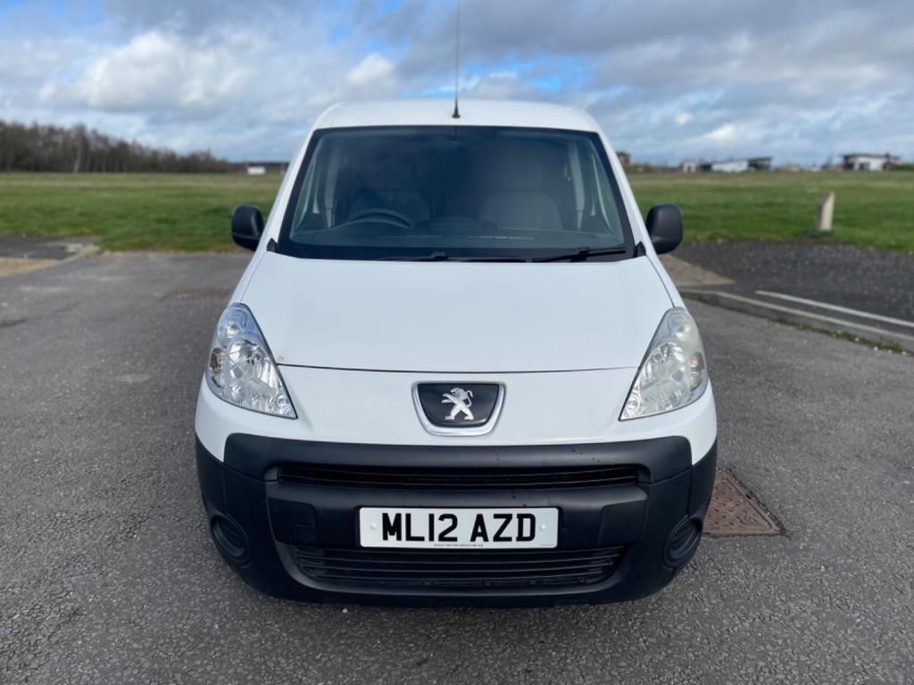 PEUGEOT PARTNER