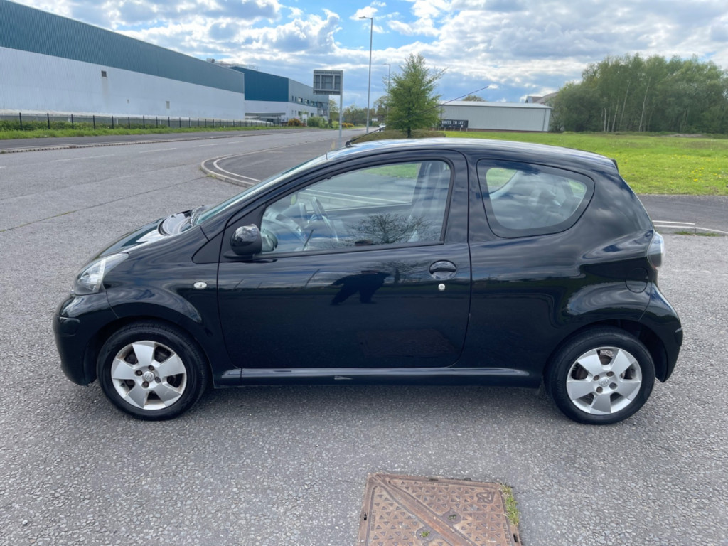 TOYOTA AYGO