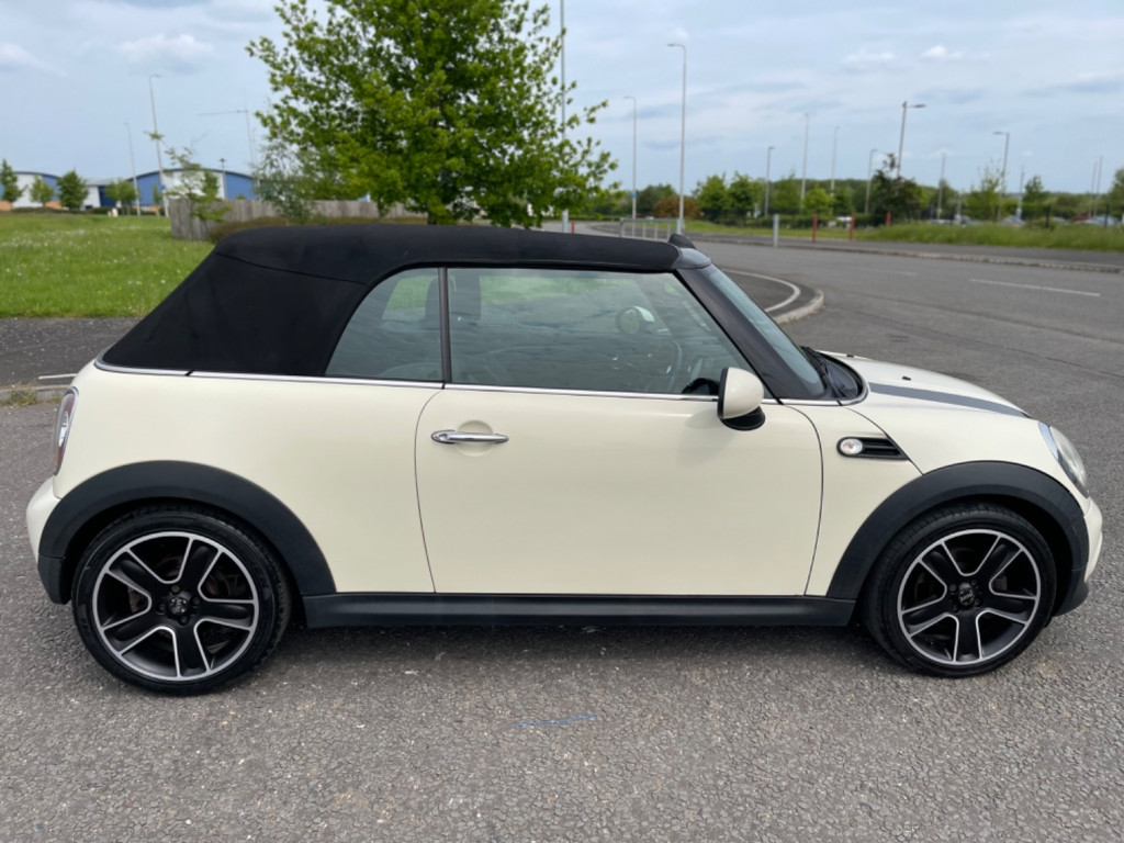 MINI CABRIOLET