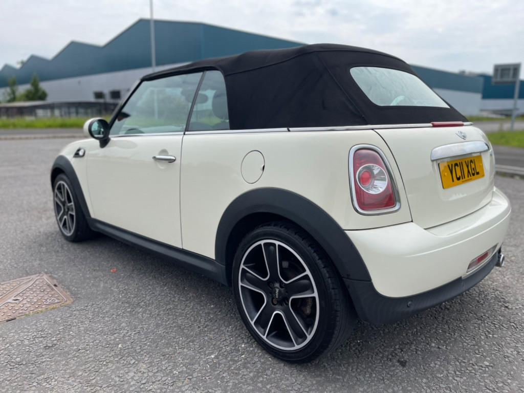 MINI CABRIOLET