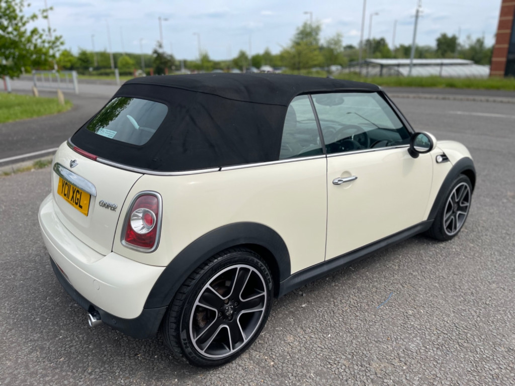 MINI CABRIOLET