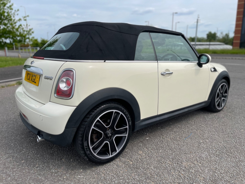 MINI CABRIOLET