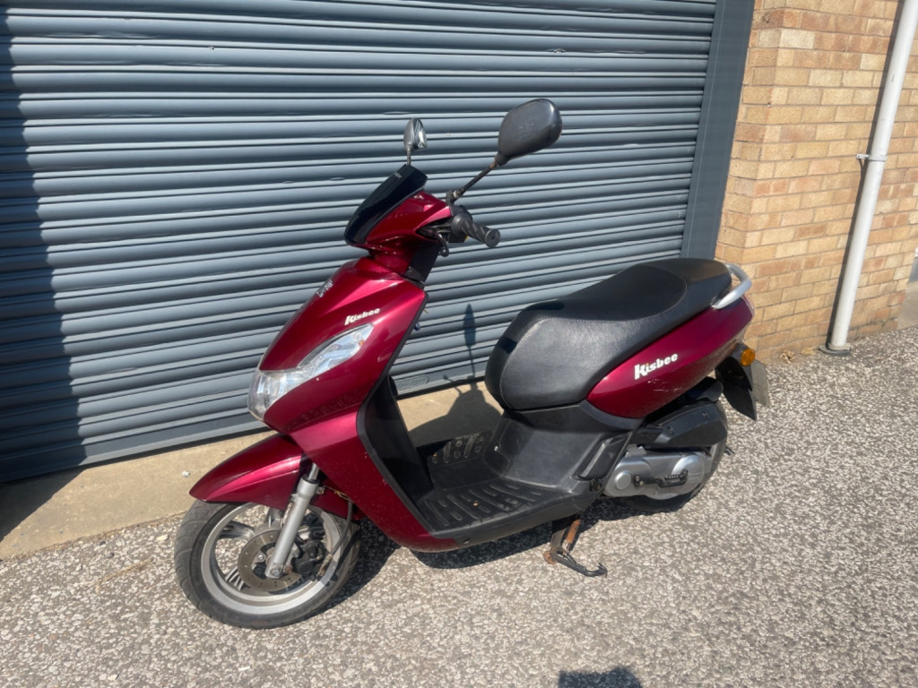 View PEUGEOT KISBEE 50