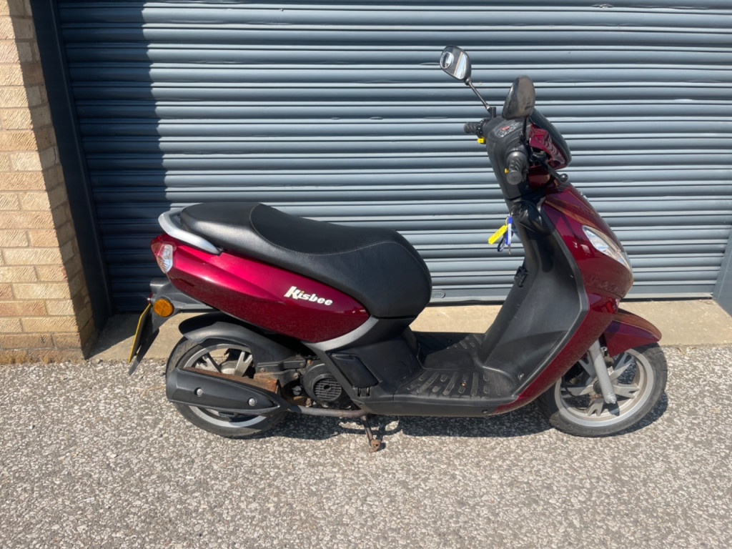 View PEUGEOT KISBEE 50