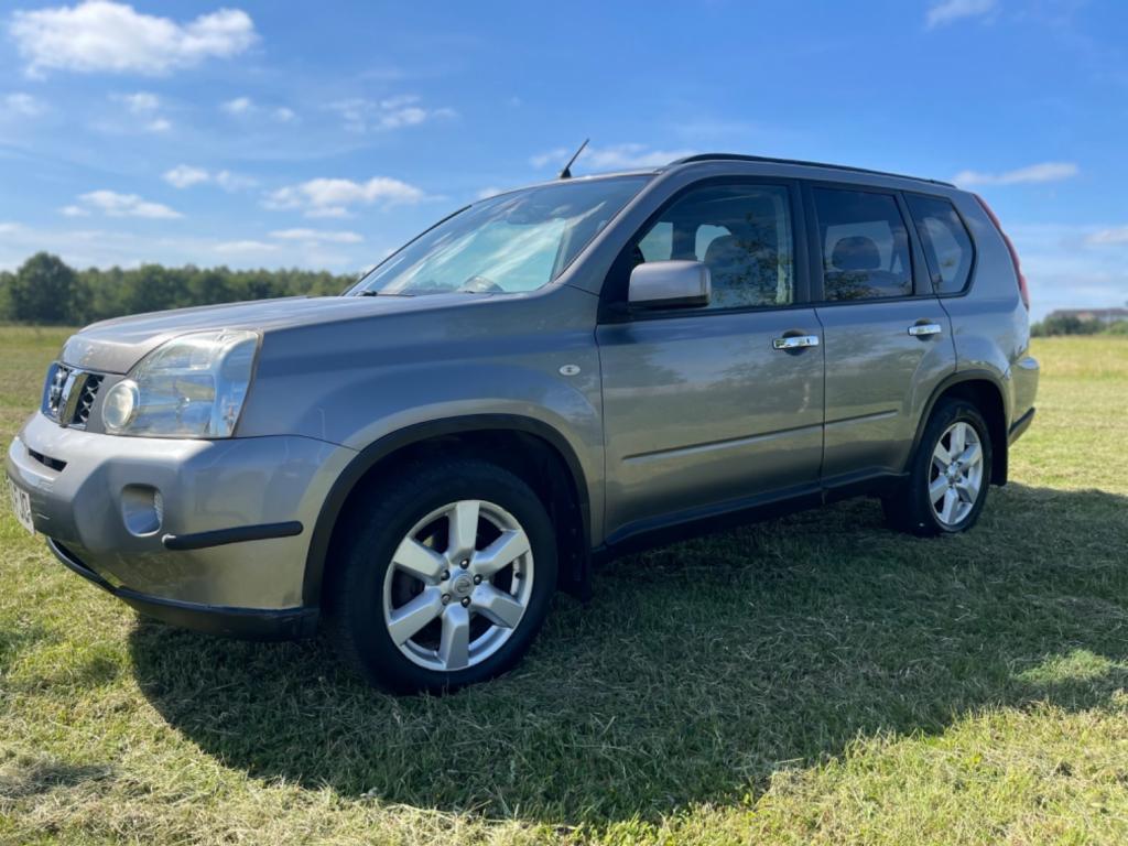 NISSAN X-TRAIL