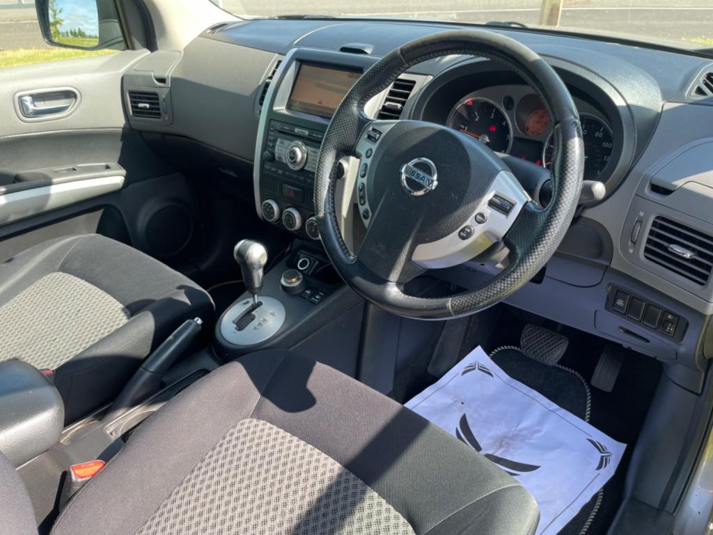 NISSAN X-TRAIL