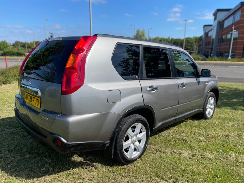 NISSAN X-TRAIL
