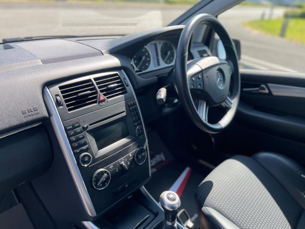 MERCEDES-BENZ B CLASS