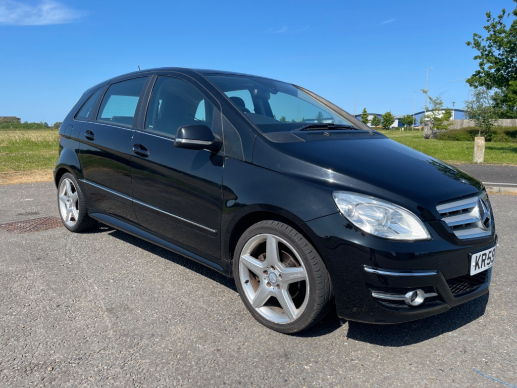 View MERCEDES-BENZ B CLASS B200 CDI SPORT