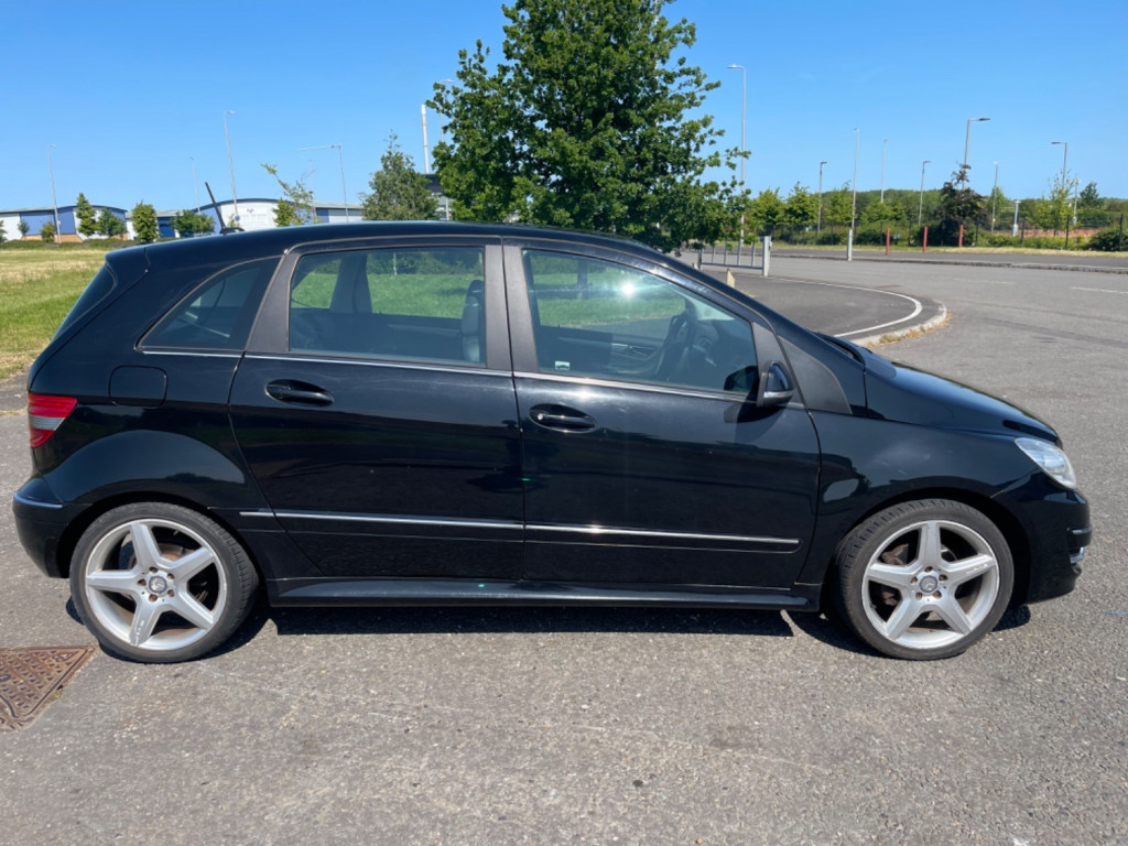 MERCEDES-BENZ B CLASS