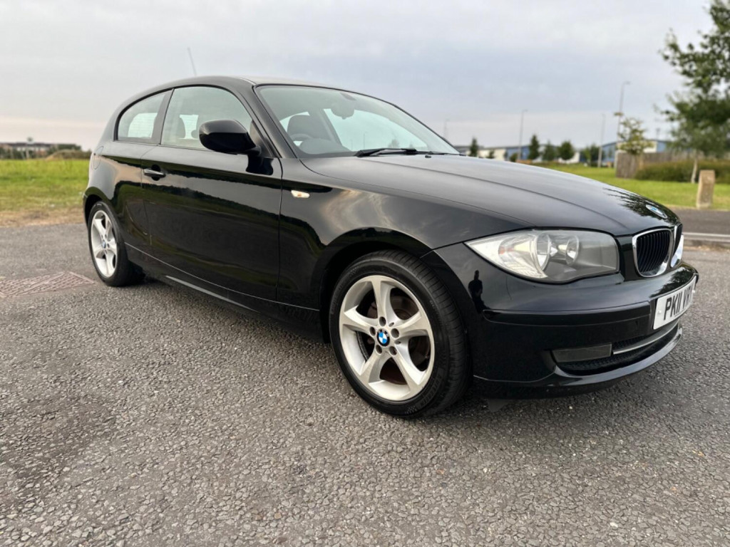View BMW 1 SERIES 2.0 116i Sport