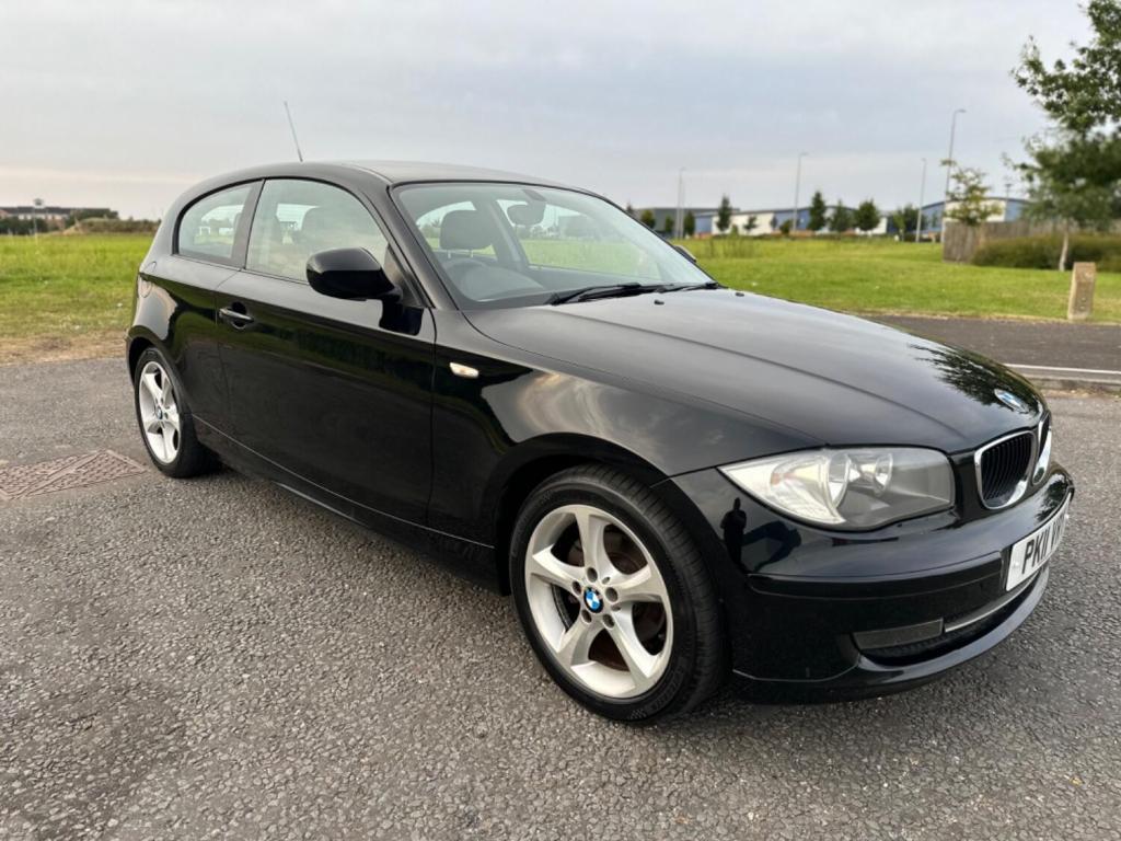 View BMW 1 SERIES 2.0 116i Sport