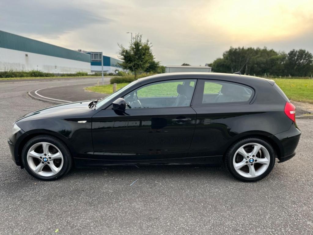 BMW 1 SERIES