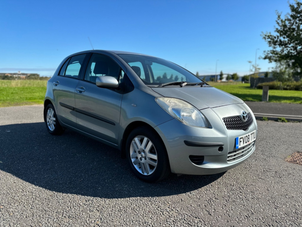 View TOYOTA YARIS TR