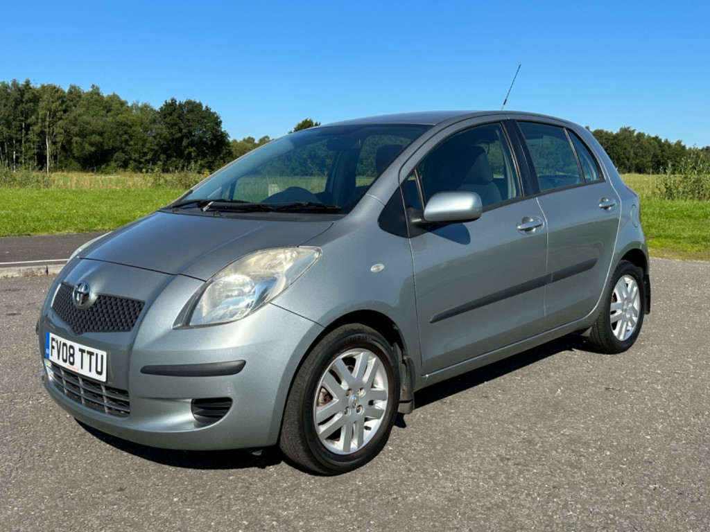 View TOYOTA YARIS TR