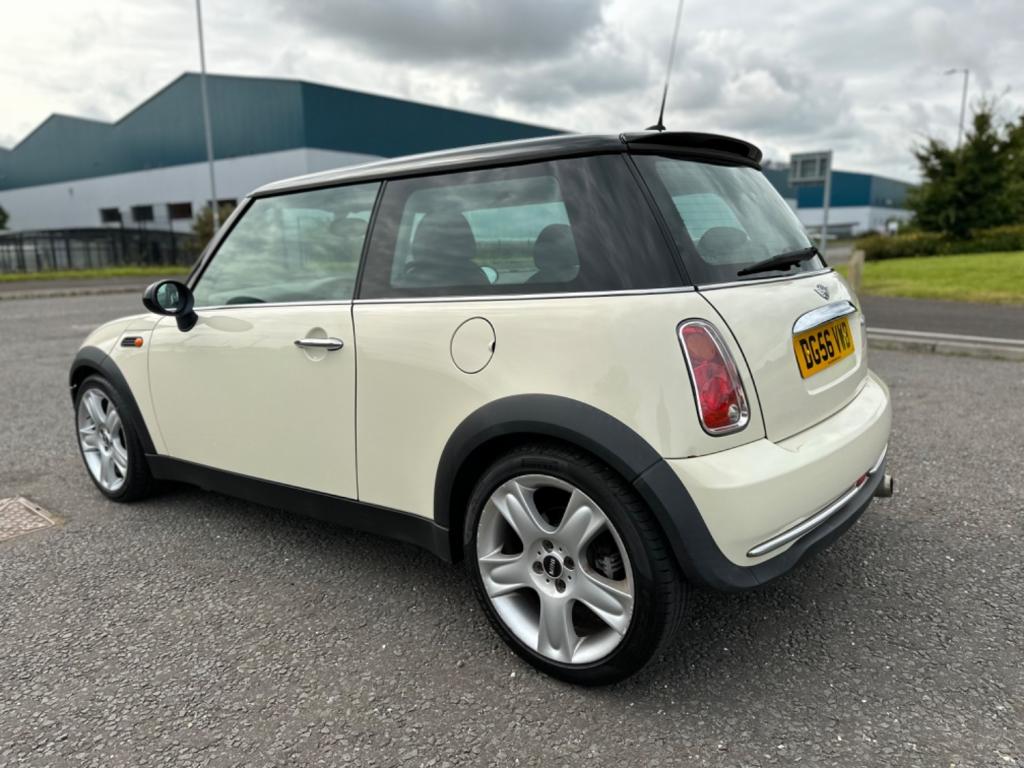 MINI HATCH COOPER
