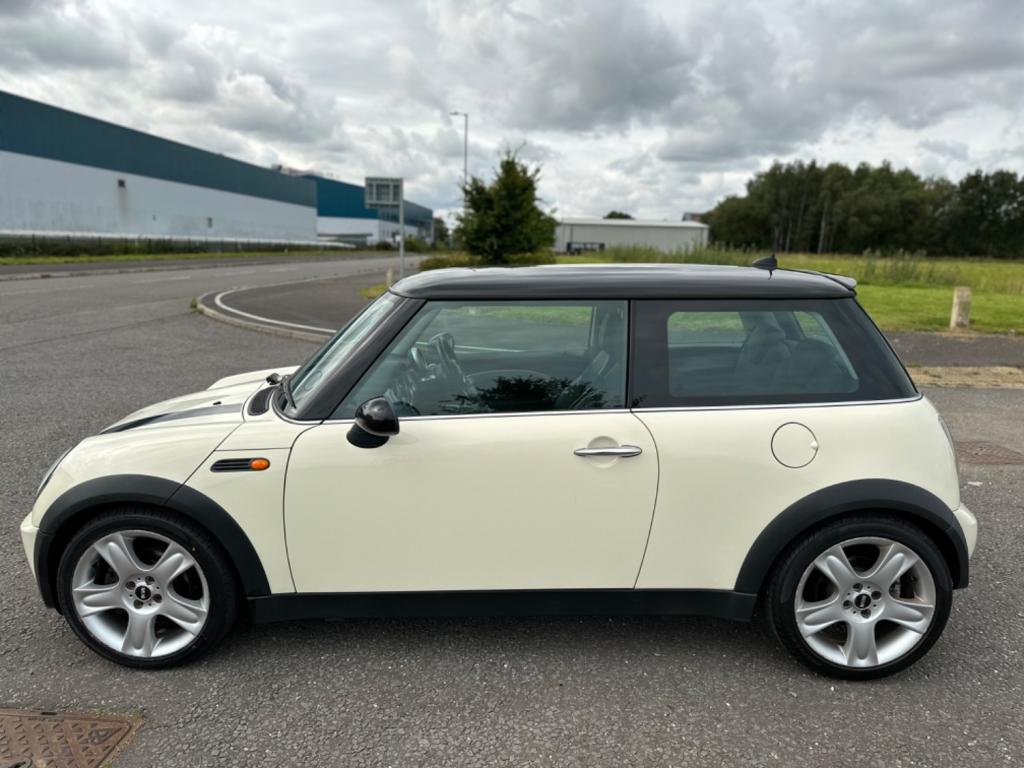 MINI HATCH COOPER